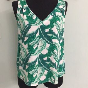 Old Navy palm leaf green sleeveless top large
